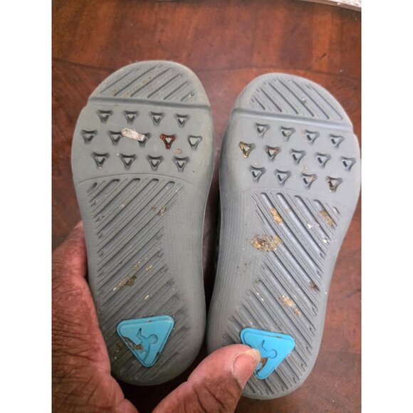 Plae Grey Rubber Mesh Kids Shoes Strap Size 10 - Picture 8 of 9